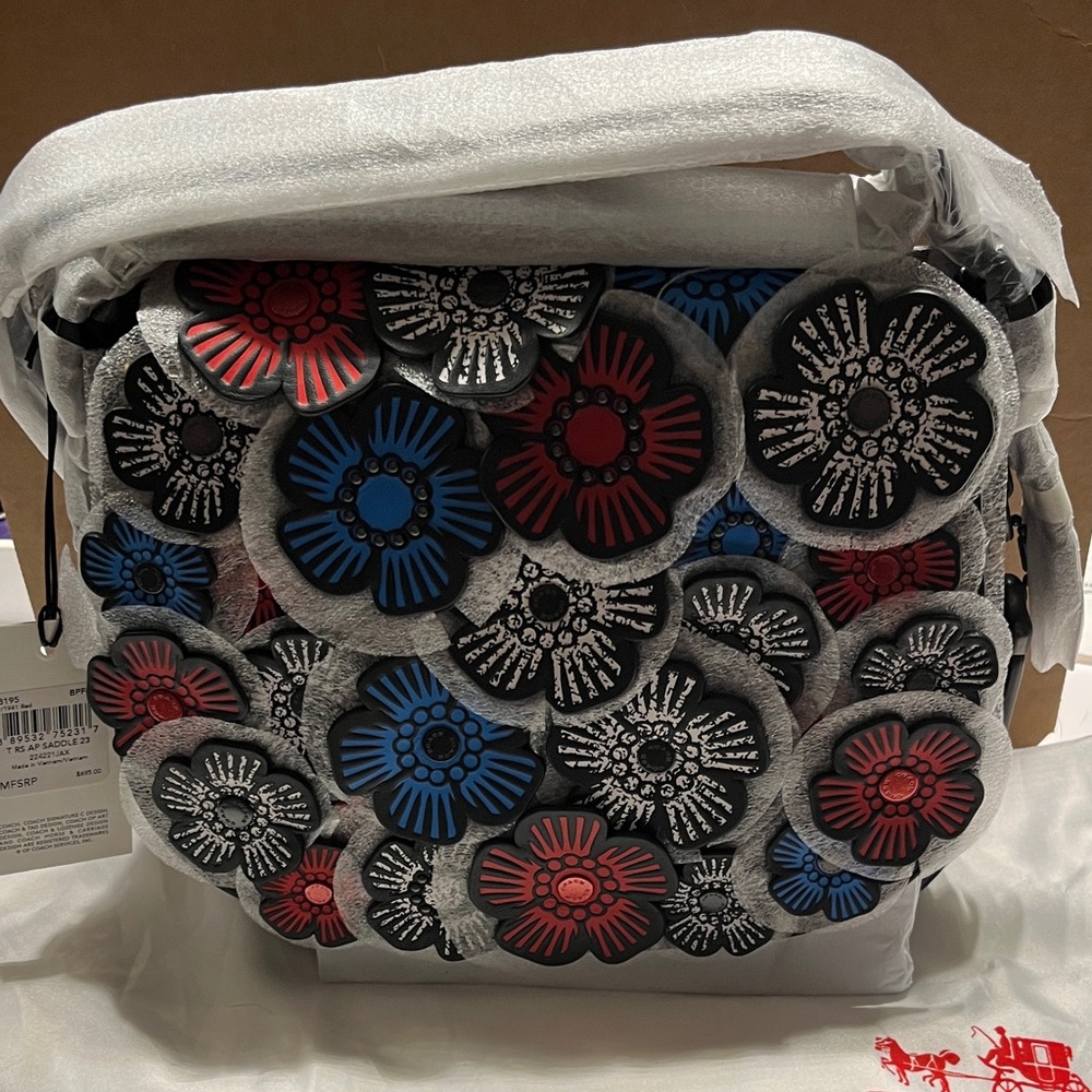 NWT Coach Tea Rose Saddle Bag 23